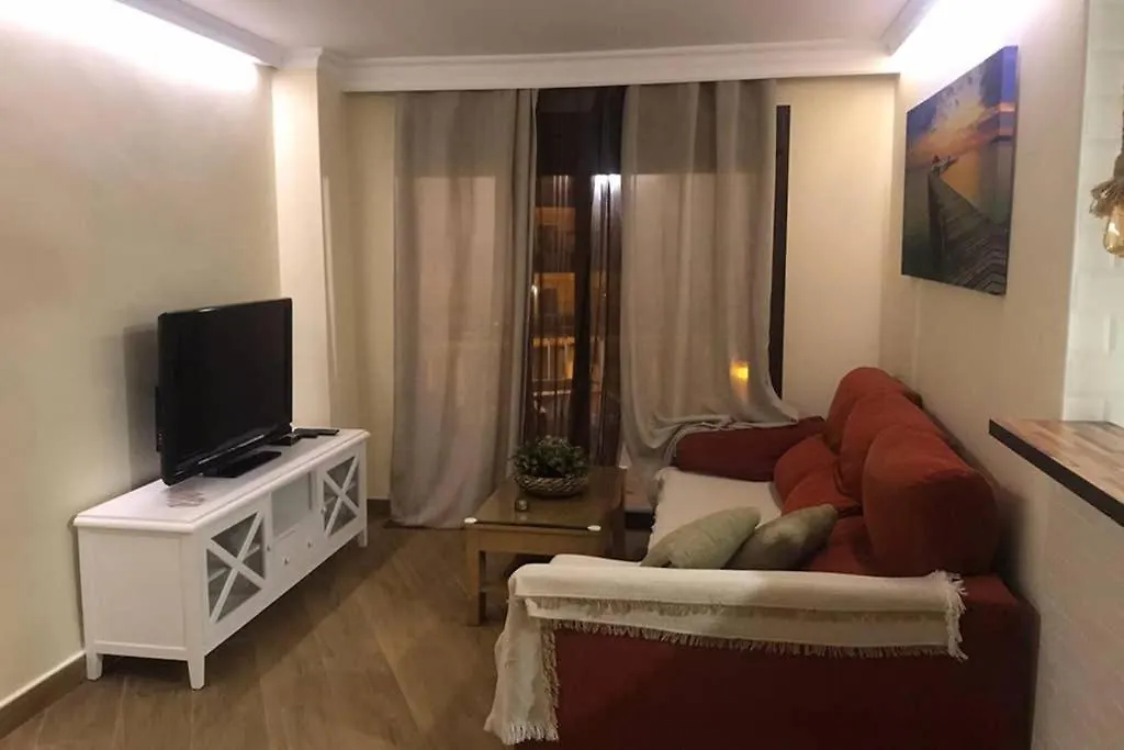 Coqueto Apartamento En Puerto Marina Con Piscina 贝纳尔马德纳