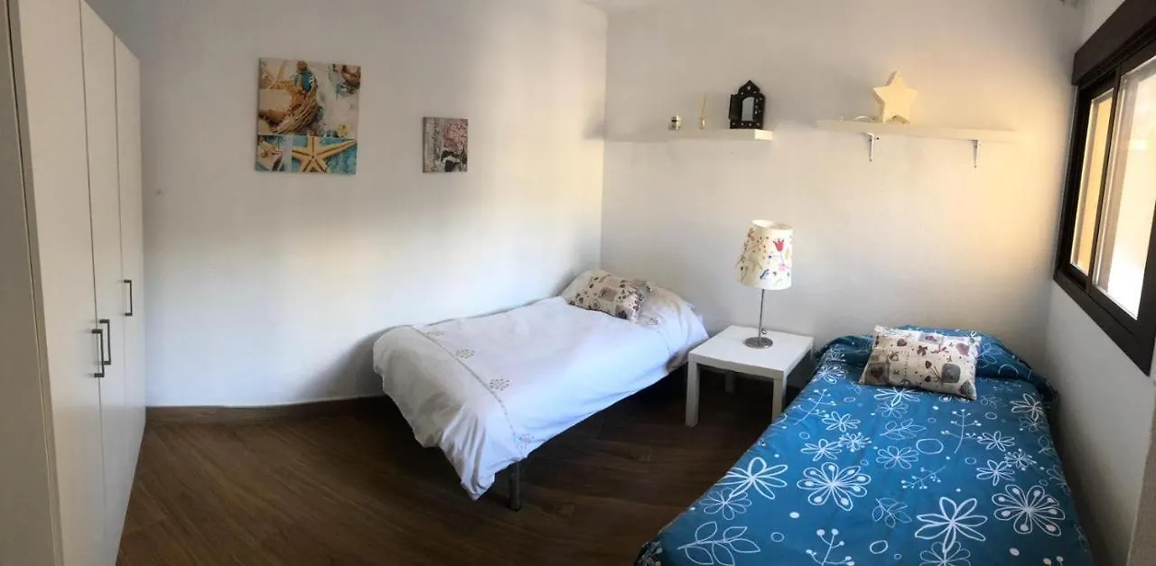 Coqueto Apartamento En Puerto Marina Con Piscina 贝纳尔马德纳