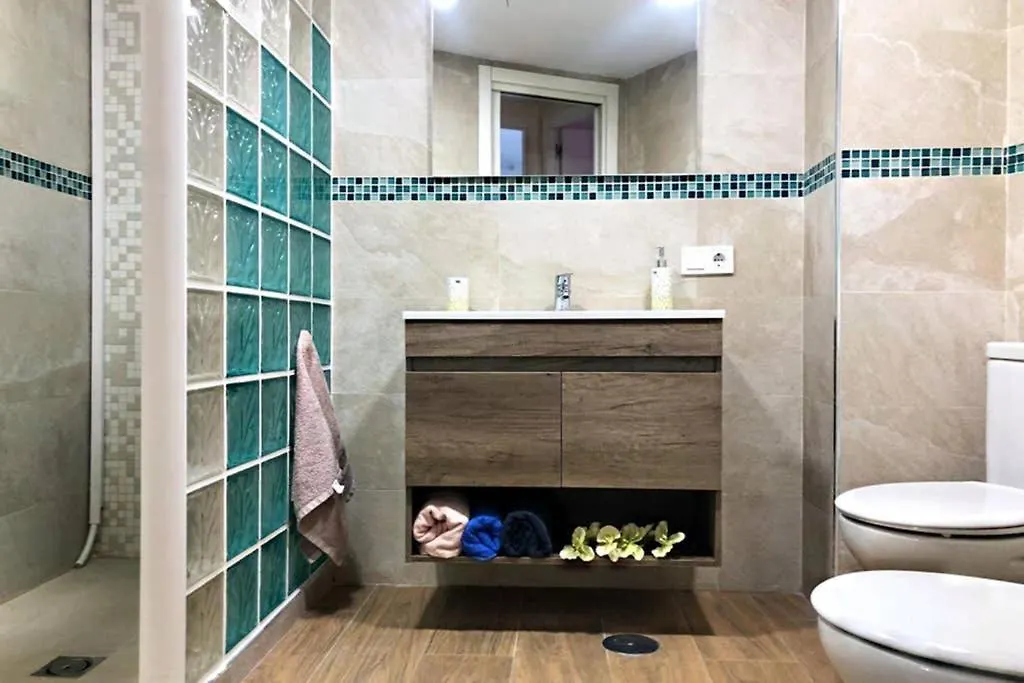 Coqueto Apartamento En Puerto Marina Con Piscina 贝纳尔马德纳 西班牙