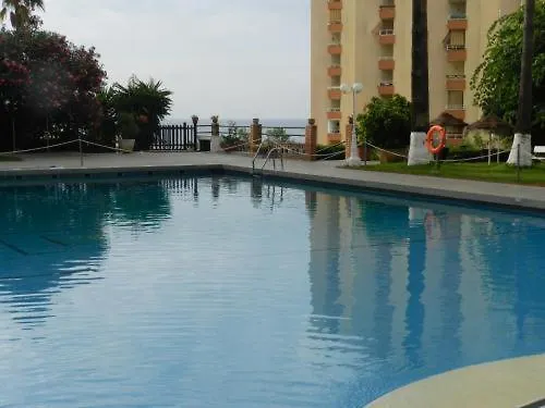 Coqueto Apartamento En Puerto Marina Con Piscina 贝纳尔马德纳 公寓