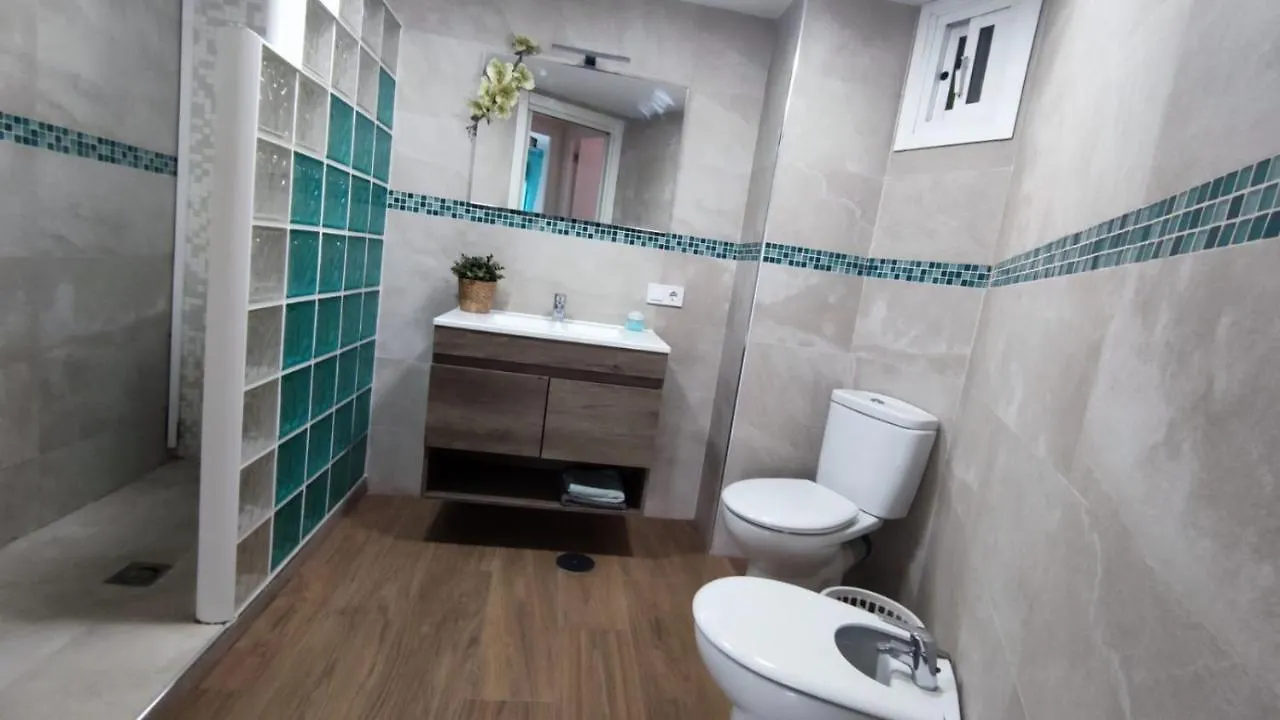 Coqueto Apartamento En Puerto Marina Con Piscina 贝纳尔马德纳 0*,  西班牙