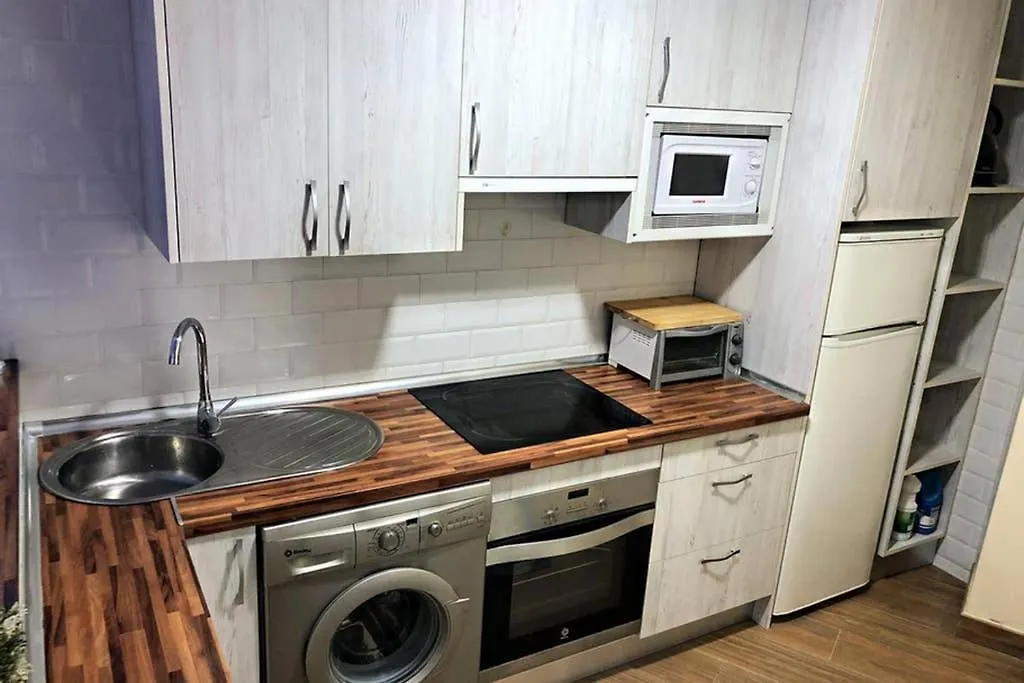 Coqueto Apartamento En Puerto Marina Con Piscina Benalmadena 0*,  Spain