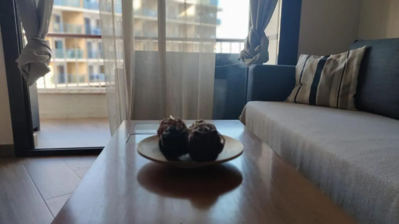 דירה בנאלמדנה Coqueto Apartamento En Puerto Marina Con Piscina